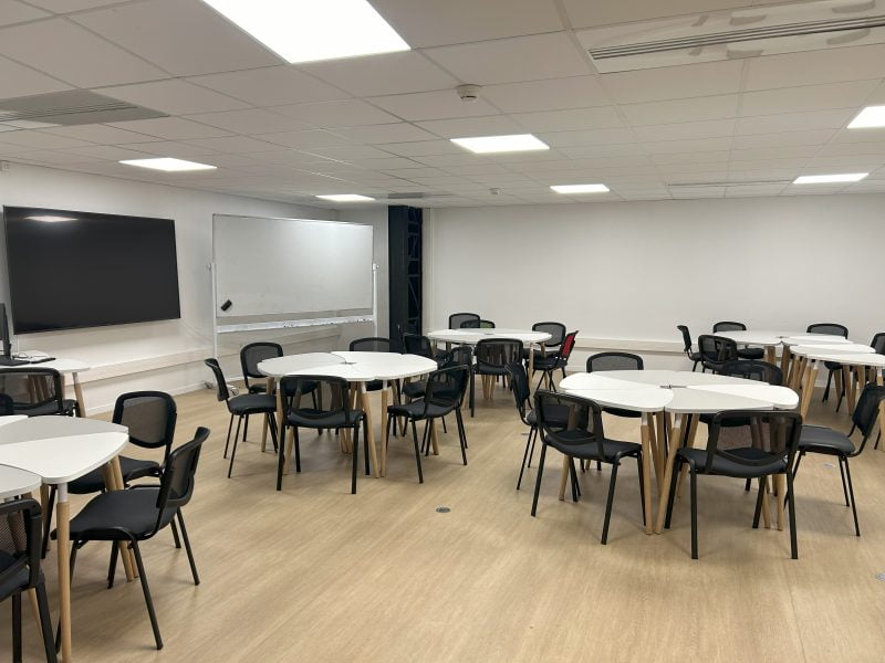 Salle de réunion 72m² - ALGOSUP Vierzon