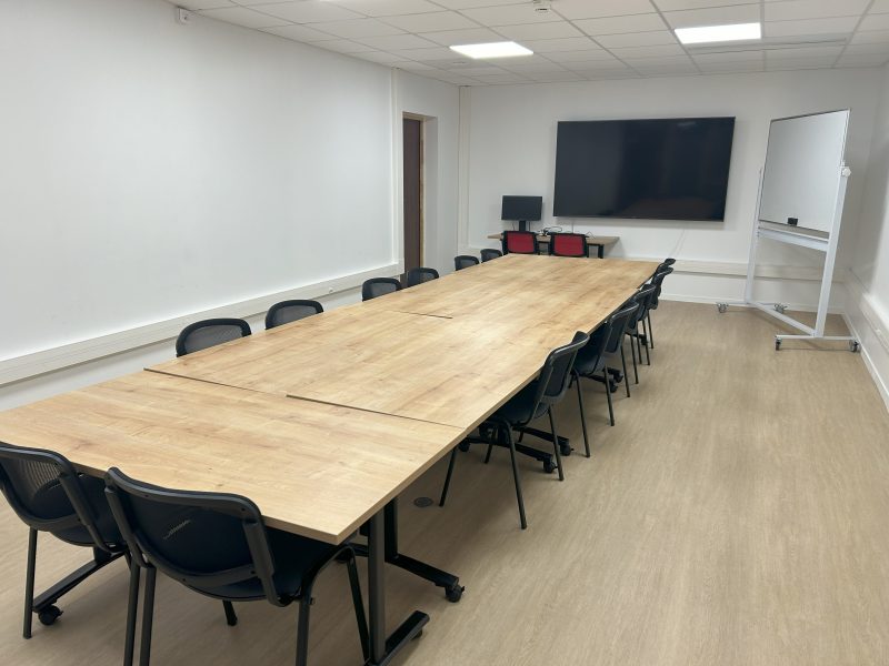 Salle de réunion 41m² - ALGOSUP Vierzon