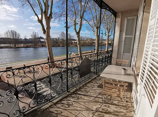 Bureau avec vue sur Loire à Orléans