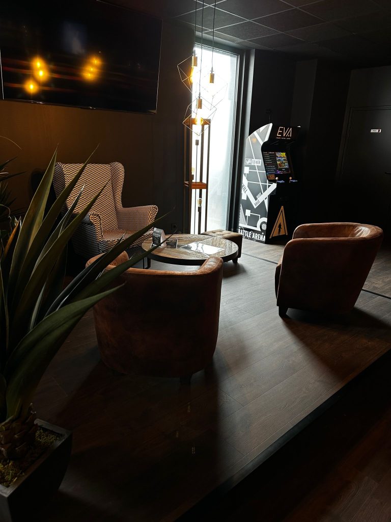 Coworking à Orléans Nord - Salle de VR EVA 10pl