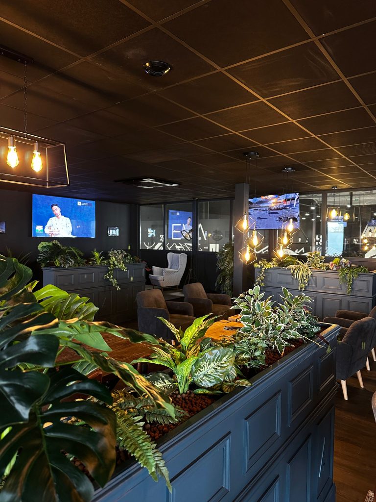 Coworking à Orléans Nord - Salle de VR EVA 10pl