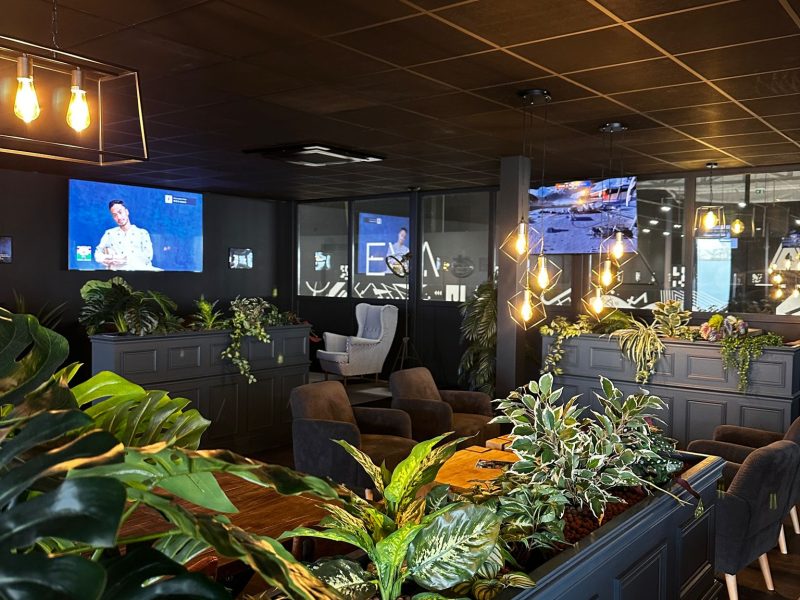Coworking à Orléans Nord - Salle de VR EVA 10pl