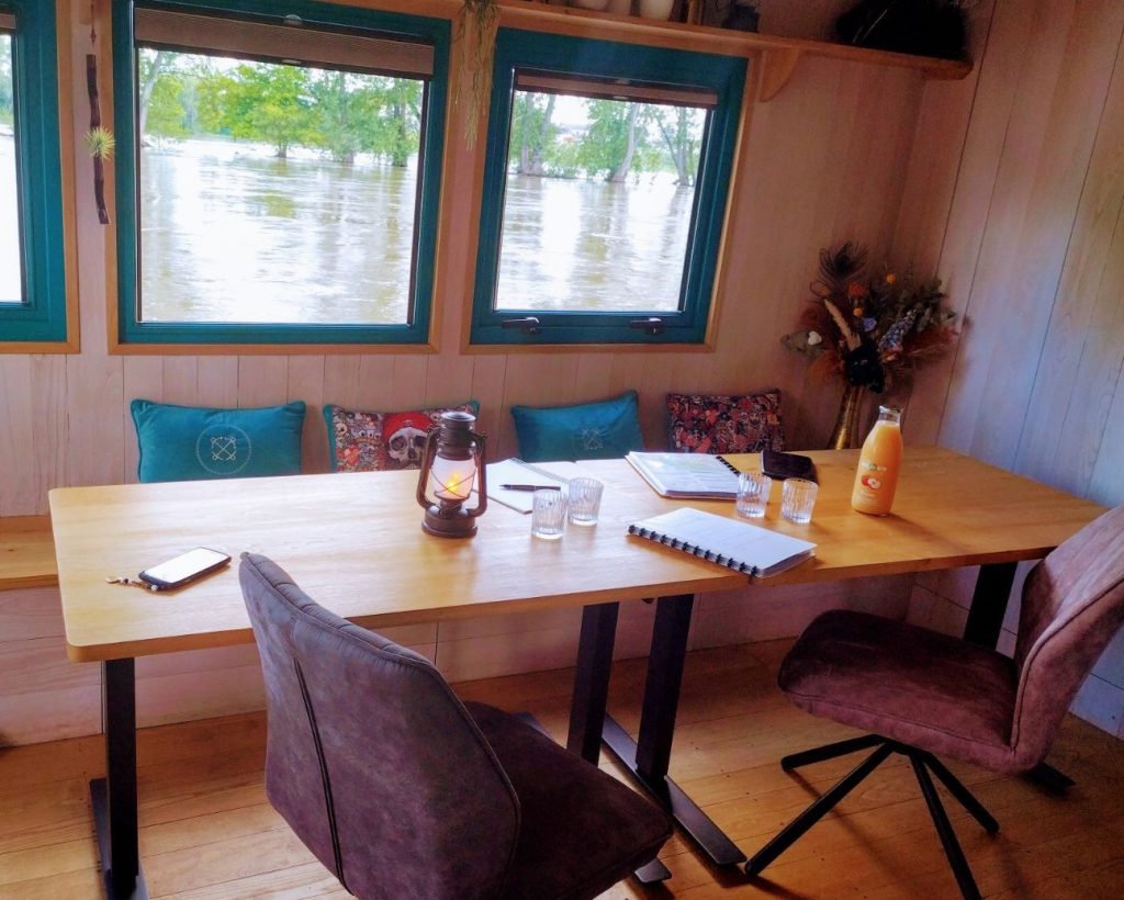 Réunion de travail 8pl - bateau sur la Loire à Orléans