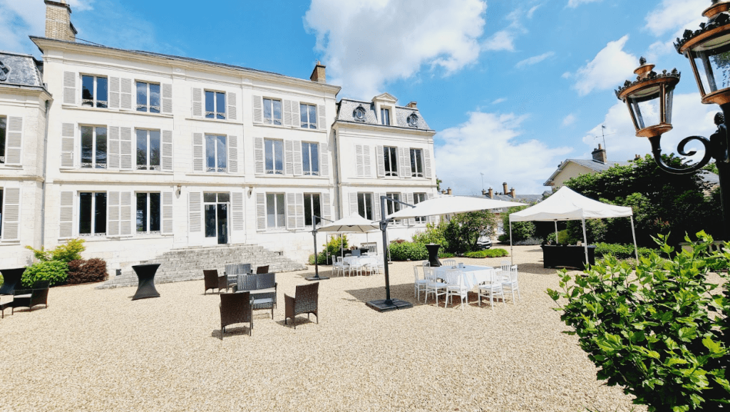 Coworking dans un château - Orléans