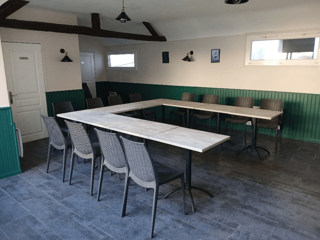 Salle réunion dans un bar - quais de Loire à Tours